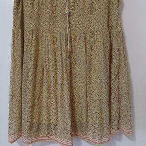 NWT! Max Studio Super cute  Yellow Floral Skirt Size S